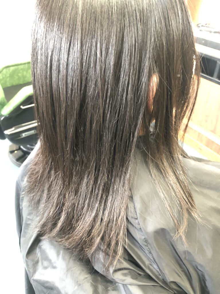 コモレビトリートメント,コモレビ,使用前,カット,ヘアカラー,パーマ,2ブロック,縮毛矯正,刈り上げ,ワックス,グリース,バリカン,顔そり,フェードカット, 男子,シェービング,臭い,におい,脱臭ヘッドスパ,肩こり,首コリ,頭こり,アシメ,ショート,リラクゼーション, 気持ちいいヘッドスパ,癒しのヘッドスパ,fasinatulu,ファシナトゥール,ふぁしなとぅーる,美容室,美容院,理容室,理容院,散髪屋,栂,光明池,和泉中央,泉ヶ丘,深井,中百舌鳥, 堺市,堺市南区,原山台,泉北,