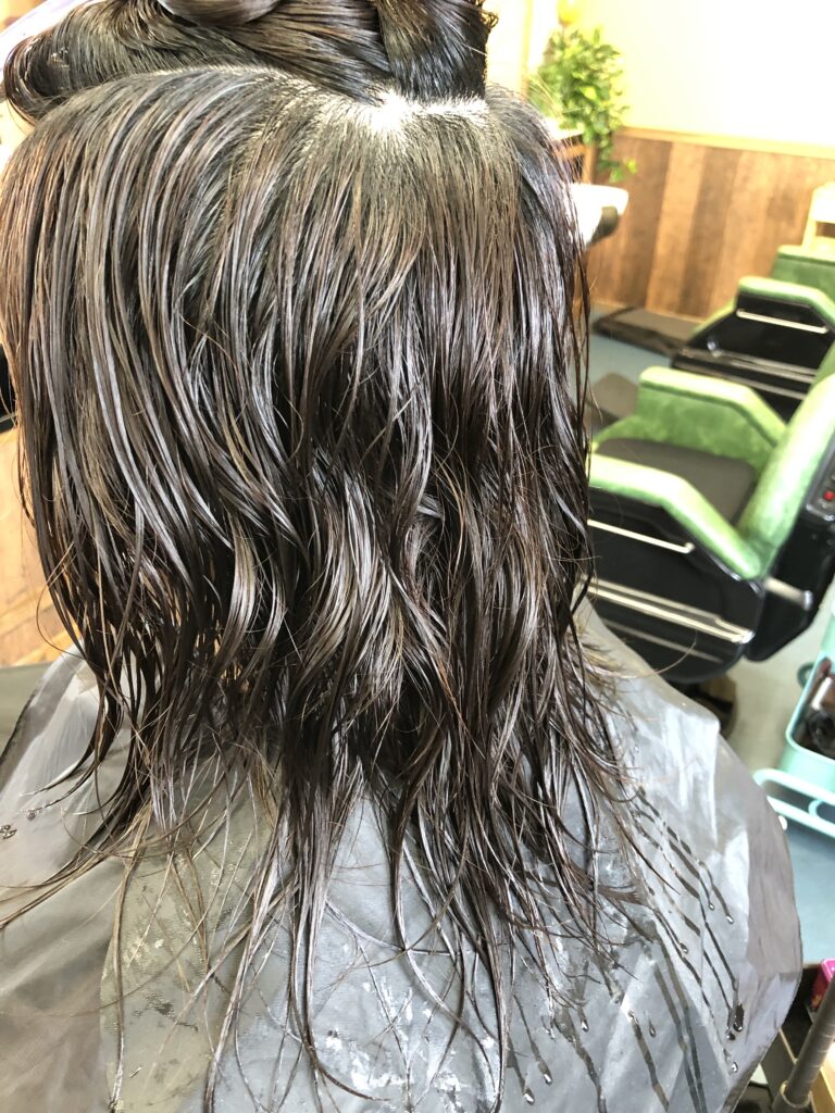 クセ毛,梅雨のクセ毛,カット,ヘアカラー,パーマ,2ブロック,縮毛矯正,刈り上げ,ワックス,グリース,バリカン,顔そり,フェードカット, 男子,シェービング,臭い,におい,脱臭ヘッドスパ,肩こり,首コリ,頭こり,アシメ,ショート,リラクゼーション, 気持ちいいヘッドスパ,癒しのヘッドスパ,facinatulu,ファシナトゥール,ふぁしなとぅーる,美容室,美容院,理容室,理容院,散髪屋,栂,光明池,和泉中央,泉ヶ丘,深井,中百舌鳥, 堺市,堺市南区,原山台,泉北,